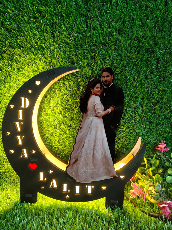 🌙 Customized Couple Moon Lamp Frame 💖✨ Beautiful personalized LED moon lamp frame with your photo & name cut-out
